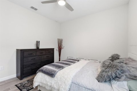 Casa en venta en Davenport, Florida, 4 dormitorios, 210.8 m2 № 2203245 - foto 24