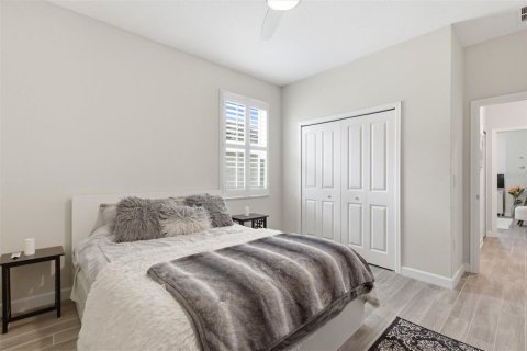 Casa en venta en Davenport, Florida, 4 dormitorios, 210.8 m2 № 2203245 - foto 25