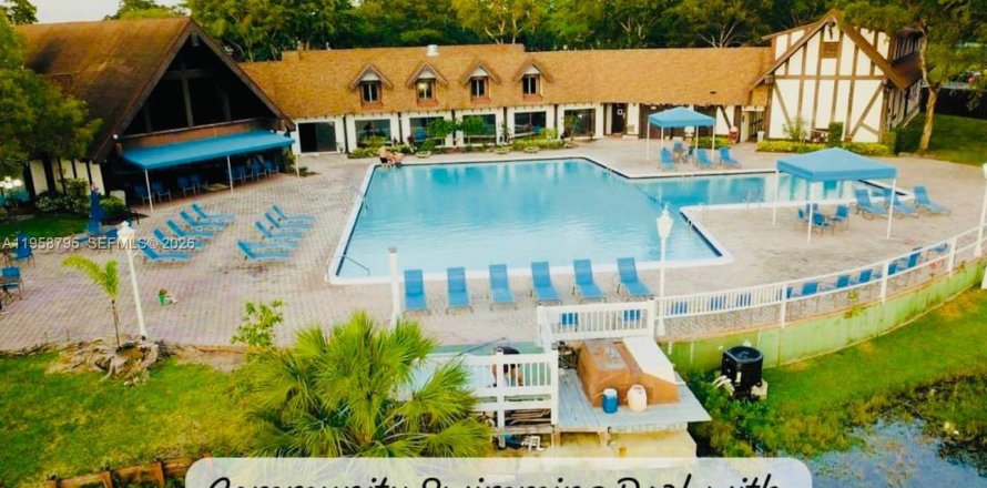 Condominio en Lauderhill, Florida, 1 dormitorio  № 2017551