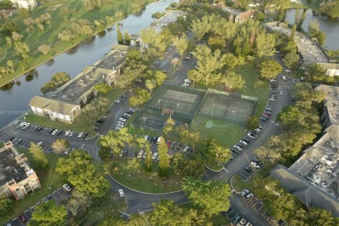 Condominio en alquiler en Lauderhill, Florida, 1 dormitorio, 74.32 m2 № 2017551 - foto 29