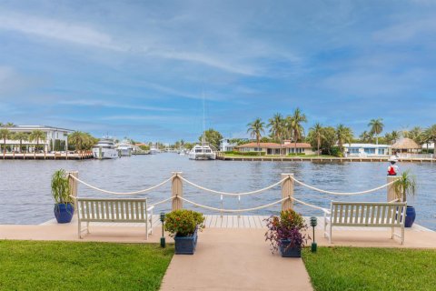 Condominio en venta en Pompano Beach, Florida, 1 dormitorio, 85.84 m2 № 2077719 - foto 17