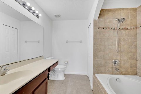 Touwnhouse à vendre à Orlando, Floride: 3 chambres, 136.75 m2 № 2259099 - photo 18