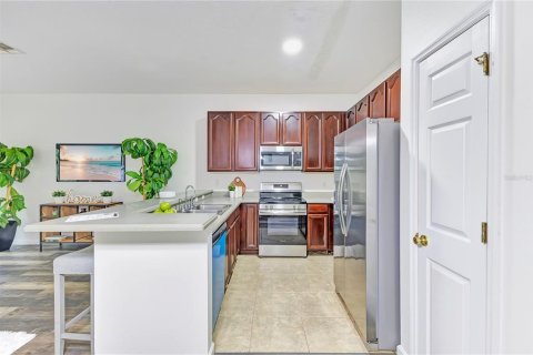 Touwnhouse à vendre à Orlando, Floride: 3 chambres, 136.75 m2 № 2259099 - photo 6