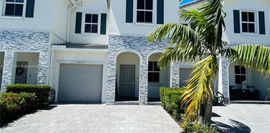 Touwnhouse à Homestead, Floride 3 chambres, 169.73 m2 № 1887216