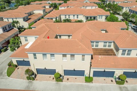 Townhouse in Boca Raton, Florida 3 bedrooms, 201.04 sq.m. № 1889632 - photo 30