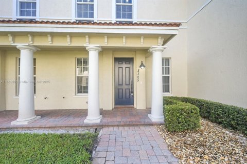 Townhouse in Boca Raton, Florida 3 bedrooms, 201.04 sq.m. № 1889632 - photo 2