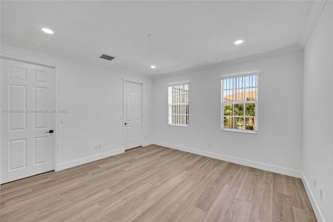 Townhouse in Boca Raton, Florida 3 bedrooms, 201.04 sq.m. № 1889632 - photo 20