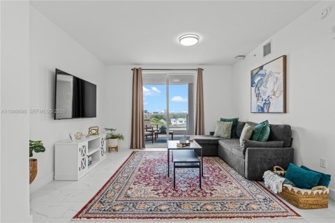 Купить кондоминиум в Холливуд, Флорида 2 спальни, № 2052485 - фото 3