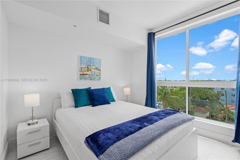 Купить кондоминиум в Холливуд, Флорида 2 спальни, № 2052485 - фото 9