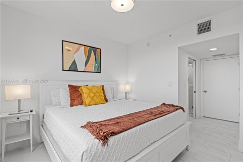 Купить кондоминиум в Холливуд, Флорида 2 спальни, № 2052485 - фото 7