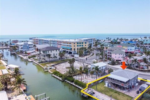 Propiedad comercial en venta en Fort Myers Beach, Florida, 190.26 m2 № 1838813 - foto 2