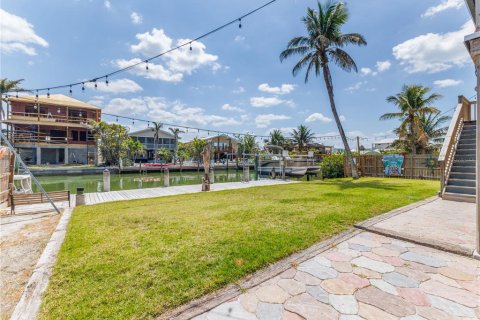 Propiedad comercial en venta en Fort Myers Beach, Florida, 190.26 m2 № 1838813 - foto 9