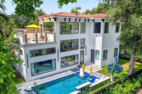 Villa ou maison à Biscayne Park, Floride 4 chambres, 346.25 m2 № 2169338