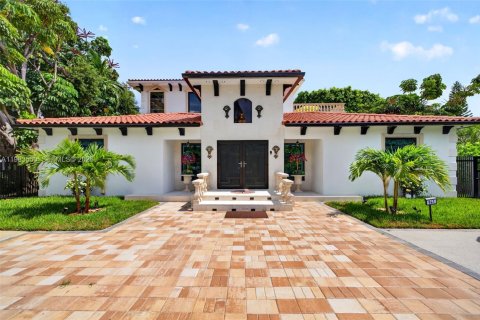 Villa ou maison à vendre à Biscayne Park, Floride: 4 chambres, 346.25 m2 № 2169338 - photo 4