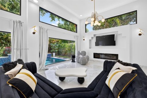 Villa ou maison à vendre à Biscayne Park, Floride: 4 chambres, 346.25 m2 № 2169338 - photo 27