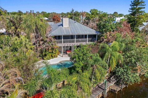 Casa en Palm City, Florida 4 dormitorios, 255.11 m2 № 2270484