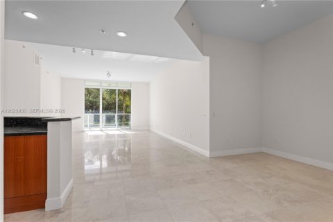Condo in North Miami, Florida, 2 bedrooms  № 2087221 - photo 10