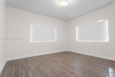 Condo in North Miami, Florida, 2 bedrooms  № 2087221 - photo 17