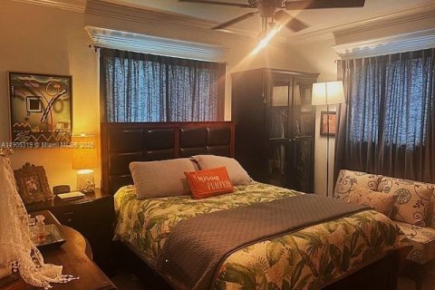 Villa ou maison à vendre à Hialeah, Floride: 3 chambres, 142.98 m2 № 1966508 - photo 15