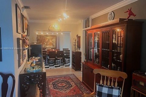 Villa ou maison à vendre à Hialeah, Floride: 3 chambres, 142.98 m2 № 1966508 - photo 8