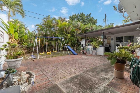 Villa ou maison à vendre à Hialeah, Floride: 3 chambres, 142.98 m2 № 1966508 - photo 26
