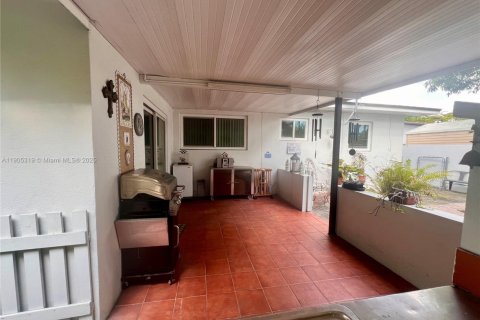Villa ou maison à vendre à Hialeah, Floride: 3 chambres, 142.98 m2 № 1966508 - photo 22