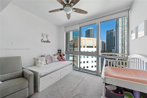 Condominio en venta en Miami, Florida, 3 dormitorios, 128.67 m2 № 1983379 - foto 18