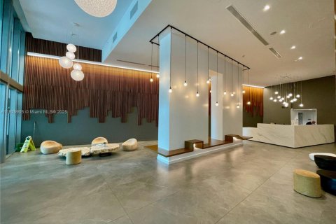 Condominio en venta en Miami, Florida, 3 dormitorios, 128.67 m2 № 1983379 - foto 24