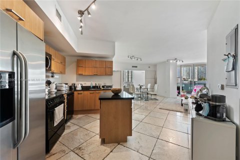 Condominio en venta en Miami, Florida, 3 dormitorios, 128.67 m2 № 1983379 - foto 9