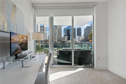 Condominio en venta en Miami, Florida, 3 dormitorios, 128.67 m2 № 1983379 - foto 12