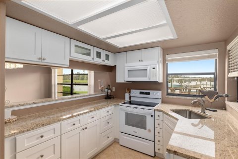 Copropriété à vendre à Crystal River, Floride: 2 chambres, 132.85 m2 № 2380436 - photo 19