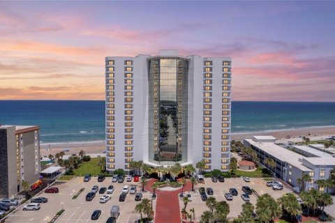 Condo à Daytona Beach, Floride, 2 chambres  № 2120859