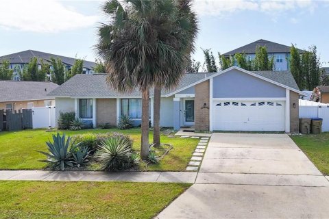 Villa ou maison à Kissimmee, Floride 4 chambres, 160.44 m2 № 2425692