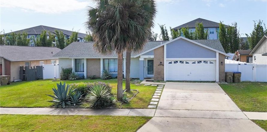 Villa ou maison à Kissimmee, Floride 4 chambres, 160.44 m2 № 2425692