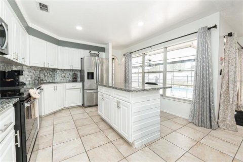 Villa ou maison à louer à Kissimmee, Floride: 4 chambres, 160.44 m2 № 2425692 - photo 6