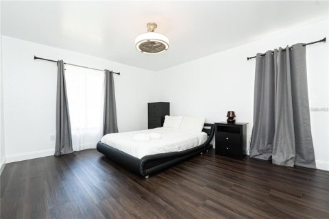 Villa ou maison à louer à Kissimmee, Floride: 4 chambres, 160.44 m2 № 2425692 - photo 12