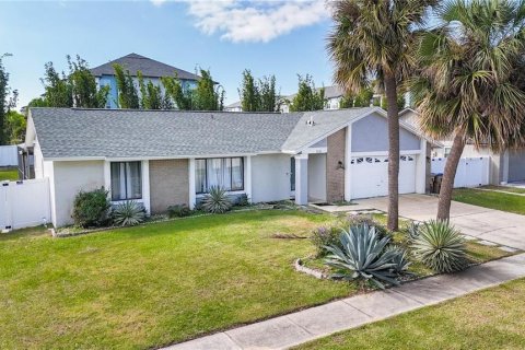 Villa ou maison à louer à Kissimmee, Floride: 4 chambres, 160.44 m2 № 2425692 - photo 2