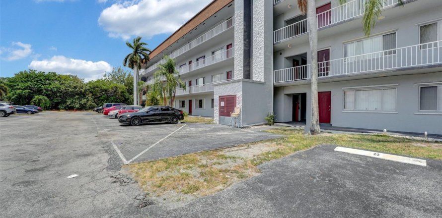 Condo in Lake Worth, Florida, 3 bedrooms  № 1177080