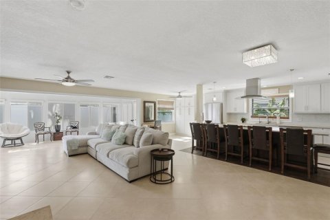 Villa ou maison à vendre à Seminole, Floride: 3 chambres, 163.51 m2 № 2399467 - photo 8