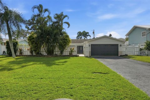 Villa ou maison à vendre à Seminole, Floride: 3 chambres, 163.51 m2 № 2399467 - photo 5