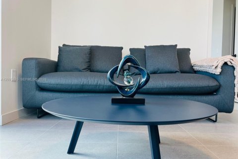 Copropriété à vendre à Miami, Floride: 2 chambres № 2065301 - photo 4