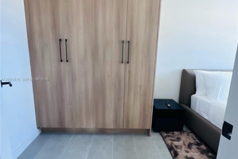 Copropriété à vendre à Miami, Floride: 2 chambres № 2065301 - photo 12