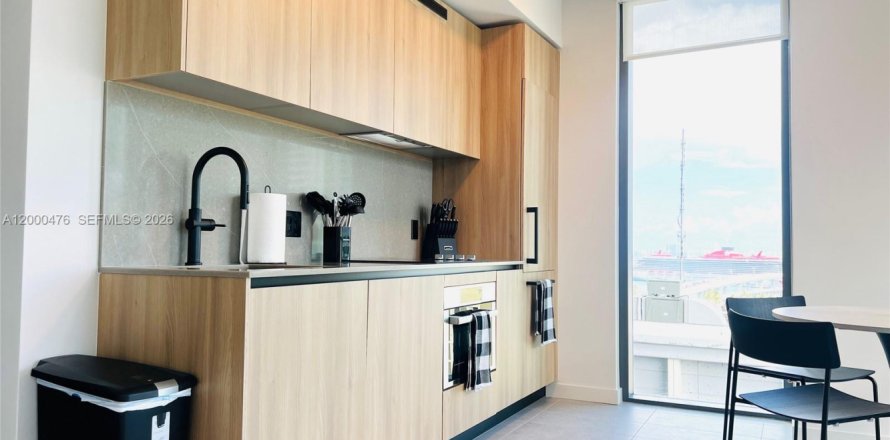 Condo à Miami, Floride, 2 chambres  № 2065301