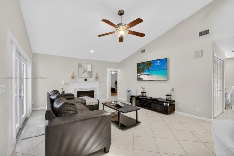 House in Palm Beach Gardens, Florida 4 bedrooms, 224.17 sq.m. № 2016193 - photo 24