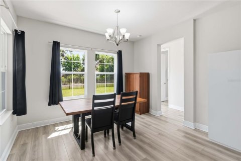 House in Fish Hawk, Florida 5 bedrooms, 314.47 sq.m. № 2109477 - photo 14