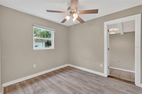 Casa en alquiler en Saint Petersburg, Florida, 3 dormitorios, 94.2 m2 № 1910409 - foto 15