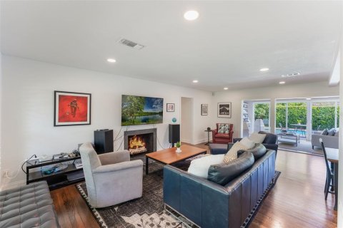 House in Orlando, Florida 4 bedrooms, 257.53 sq.m. № 1894007 - photo 3