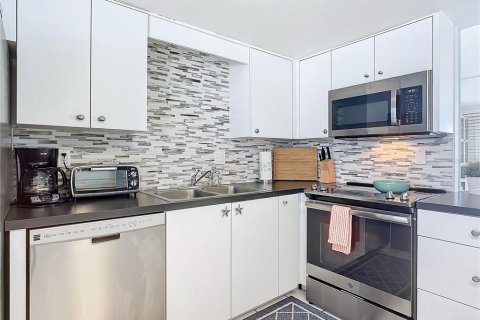Купить кондоминиум в Нью-Смирна-Бич, Флорида 5 комнат, 97.08м2, № 2149062 - фото 5