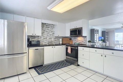 Купить кондоминиум в Нью-Смирна-Бич, Флорида 5 комнат, 97.08м2, № 2149062 - фото 6