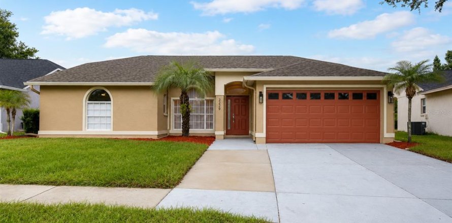 Casa en Land O' Lakes, Florida 4 dormitorios, 185.8 m2 № 2211286